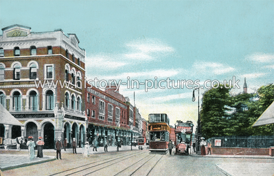 Upper Street, Islington, London. c.1909